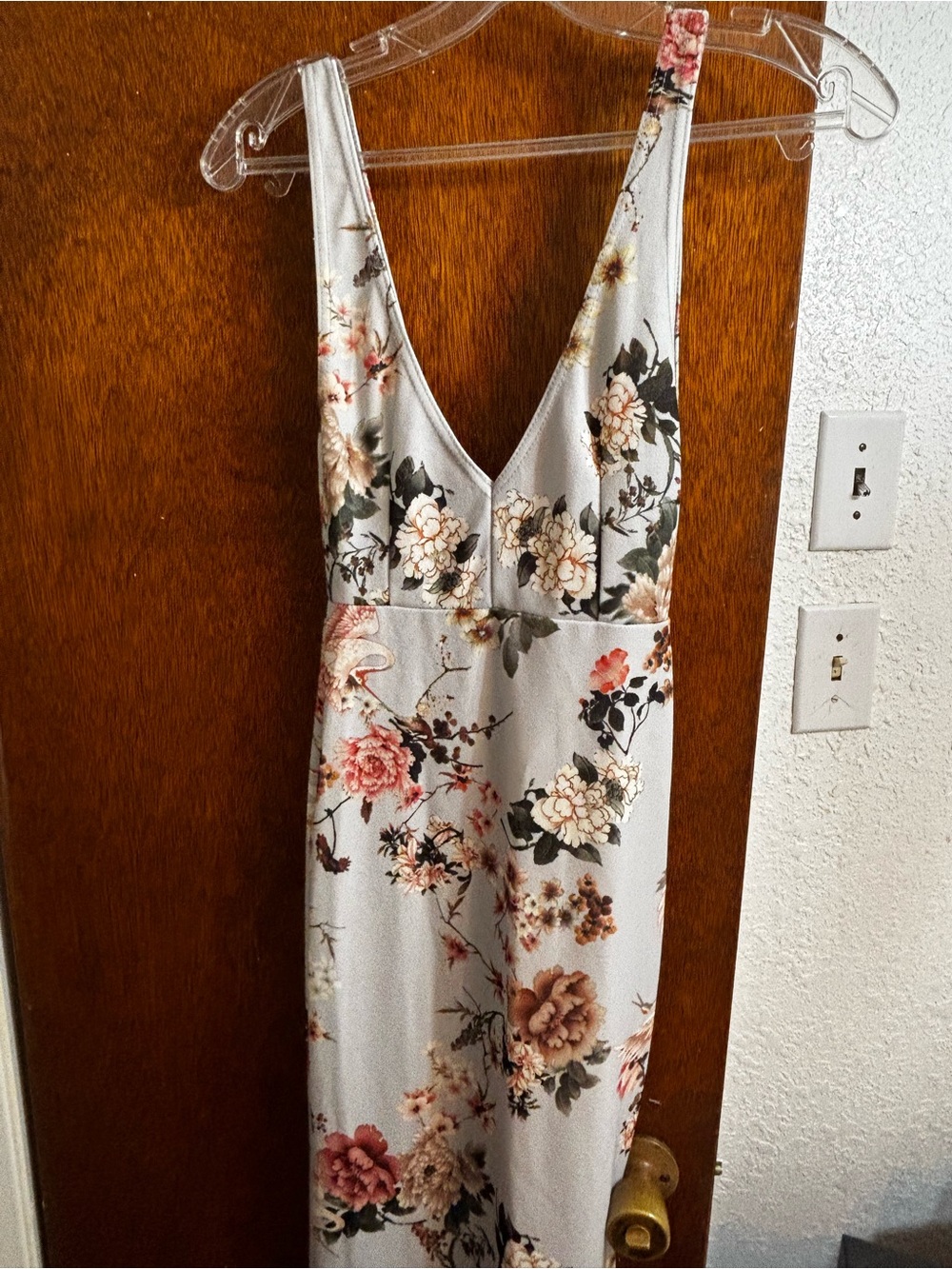 PrettyLittleThing Light Gray Floral V-Neck Maxi Dress with Pink and Cream Blooms